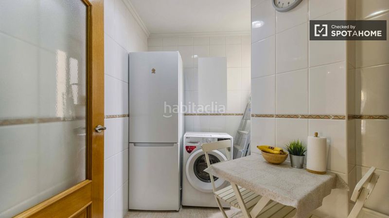 Foto 76273e6d-3697-4fad-9761-613b4d9557e8. Rent flat with heating in Russafa Valencia