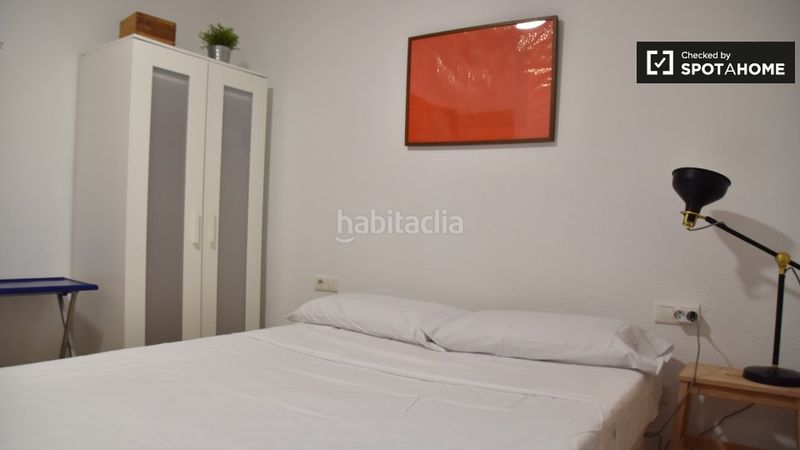 Foto a27b20bb-5a21-4143-8d23-5fafc12e14a3. Lloguer pis amb calefacció a Russafa Valencia