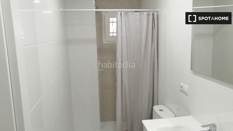 Foto ae82c30b-f749-431e-96b3-ce48e30ae4e5. Lloguer pis amb calefacció a Mont Olivet Valencia