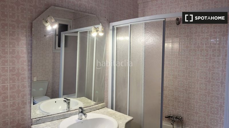 Foto 4b2f110f-9f11-422f-b9ba-c55cf757a828. Rent flat with heating in Mont Olivet Valencia
