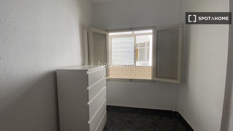 Foto c6f8524a-1329-4d8b-89e6-2f58a3727aa6. Rent flat with heating in Mont Olivet Valencia