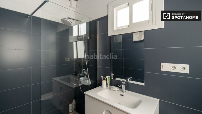 Foto ac6a75d3-b00e-45b2-ab44-cee6d35a76cb. Rent flat with heating in Russafa Valencia