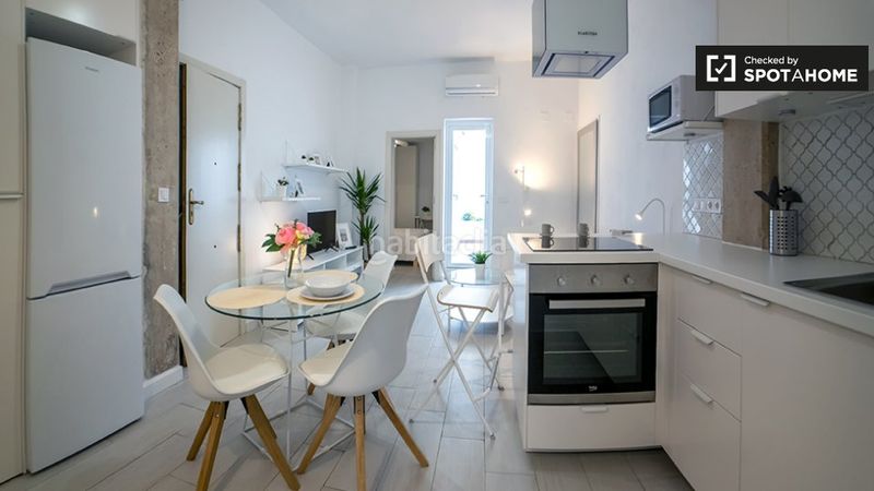 Alquiler Piso  en  Barrio Benicalap. Piso de 2 habitaciones en alquiler en benicalap, valencia.