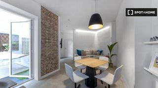 Rent Flat in La Raïosa. Apartamento de 2 dormitorios en alquiler en patraix, valencia.