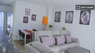 Affitto Appartamento in El Cabanyal-El Canyamelar. Apartamento entero de 2 dormitorios en valencia