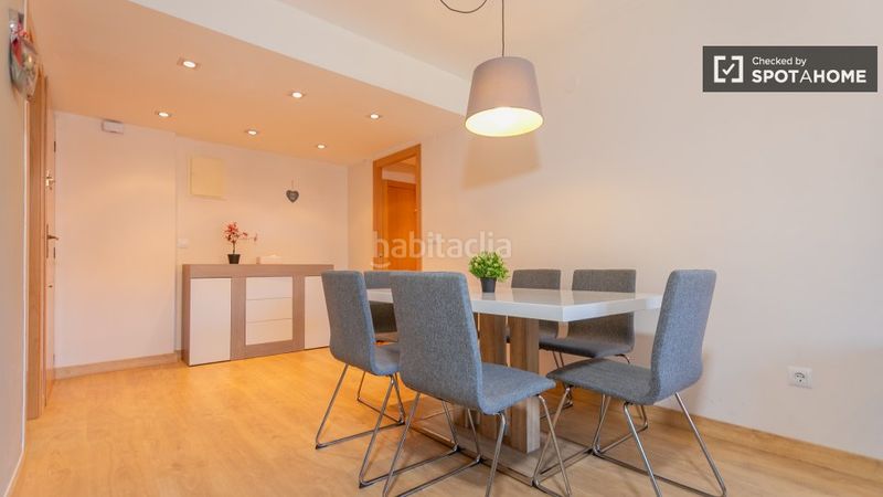 Foto a0816918-b06e-4357-83f1-9c643bfe265c. Rent flat with heating in Mestalla Valencia