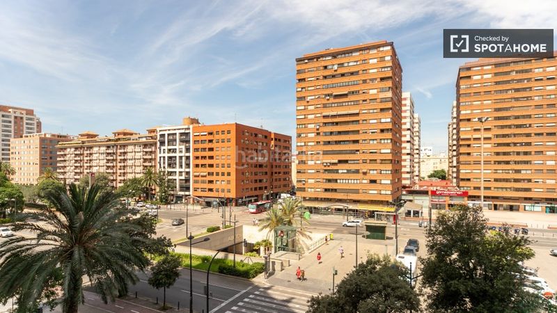 Foto ff03eaf3-434c-4491-901b-5456df6dc4d6. Rent flat with heating in Mestalla Valencia