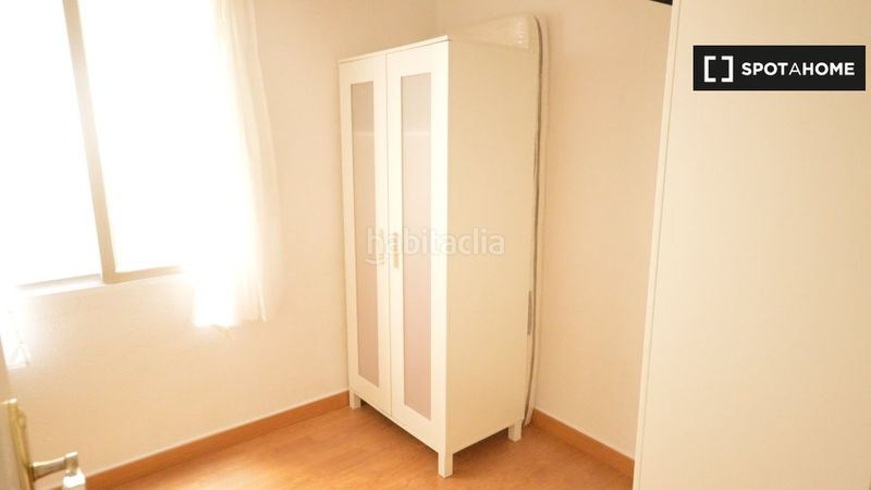 Foto 244f8d75-e27c-4c27-a0ac-f711d8da54f0. Rent flat with heating in Mont Olivet Valencia