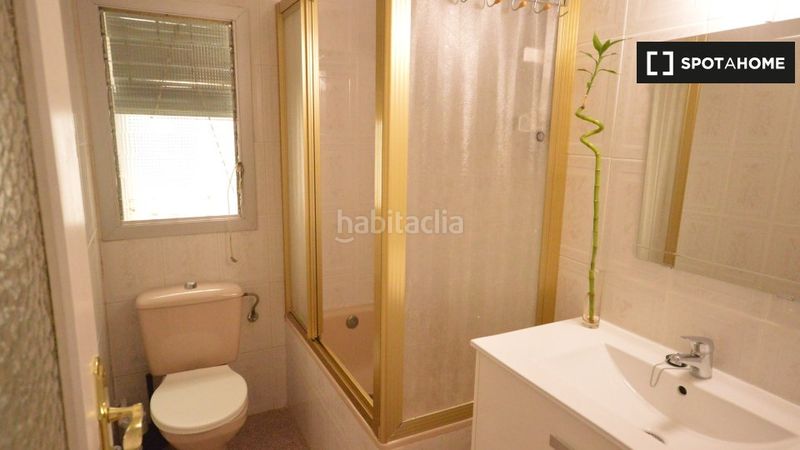 Foto b3657e8e-231e-4240-91e7-e601b260f17a. Rent flat with heating in Mont Olivet Valencia