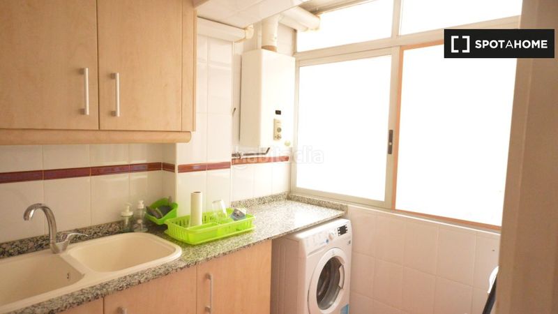 Foto b8efef5e-c583-4bc8-8c9c-4c6be2dcfb67. Rent flat with heating in Mont Olivet Valencia