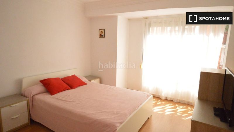 Foto d0cd3325-c305-4df5-9833-4ba02294a326. Rent flat with heating in Mont Olivet Valencia
