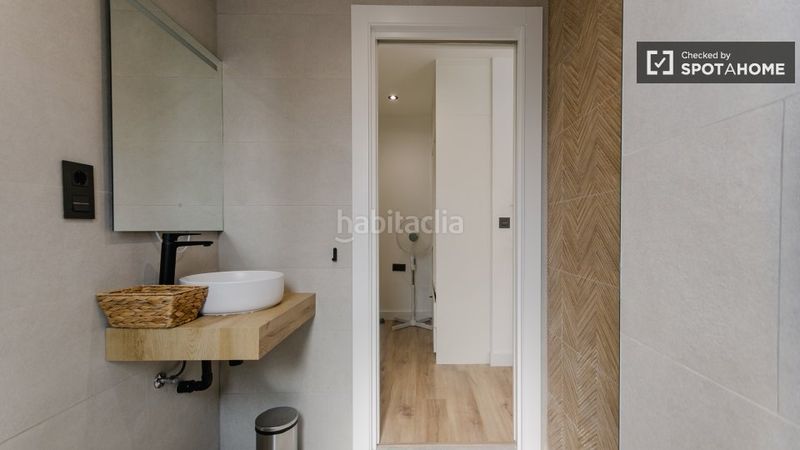 Foto addd4d48-fe7b-4853-9ecf-e81fd72774e9. Lloguer pis amb calefacció a Mont Olivet Valencia