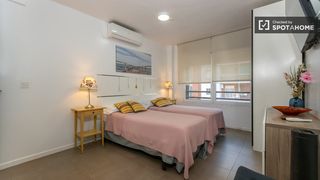 Affitto Appartamento in Russafa. Estudio en alquiler en montolivet, valencia
