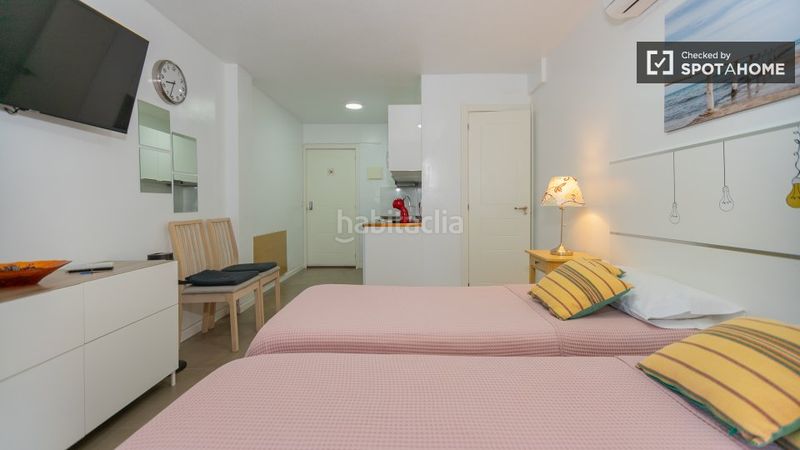 Foto f8698add-7748-4f0d-a1d5-dd91d2a9b2d1. Lloguer pis amb calefacció a Russafa Valencia