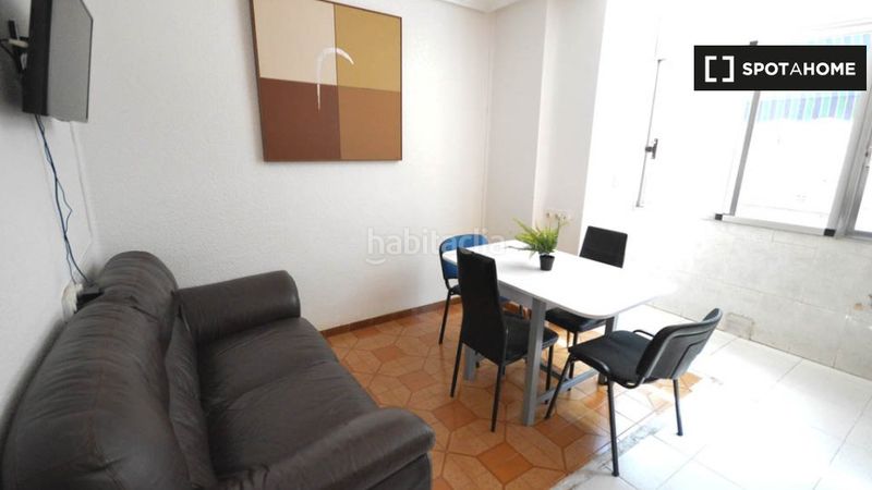Foto 49219660-a131-4bd0-82e1-f813bd6e08d9. Lloguer pis amb calefacció a L´Amistat Valencia