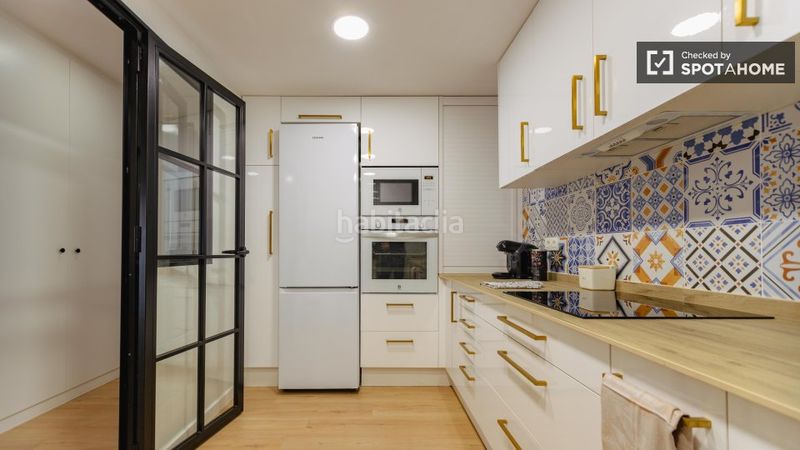 Foto 4180d6b1-7c8f-4da1-a907-26d1d3c591de. Rent flat with heating in Barrio de Patraix Valencia