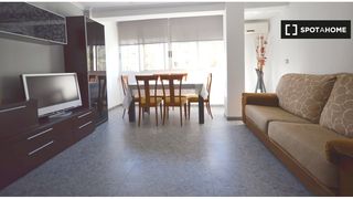 Rent Flat in Albors. Piso en alquiler de 3 habitaciones en ciutat jardí, valencia