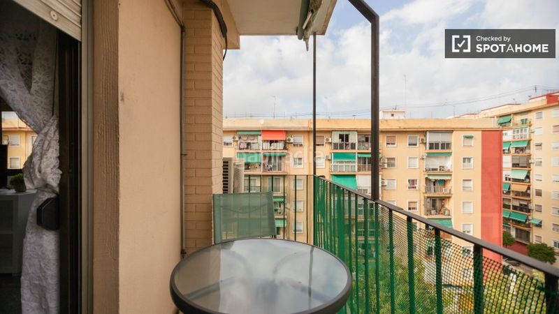 Foto 119d2592-8502-4a61-ada8-d48d6ce9572c. Rent flat with heating in Aiora Valencia