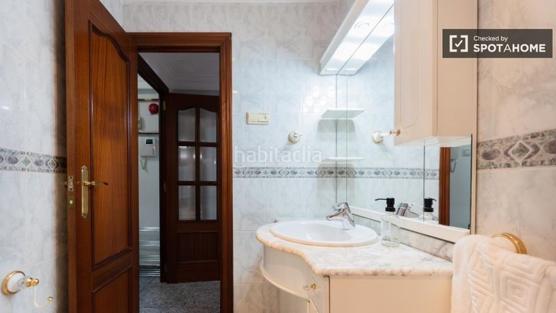 Foto ce057b92-c3ae-426b-b790-45619a3d598f. Rent flat with heating in Aiora Valencia
