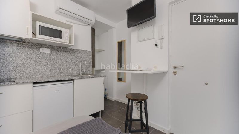 Foto 36c17c57-2e0b-41a1-9bef-0dd72e4df9df. Rent flat with heating in Barrio Benicalap Valencia