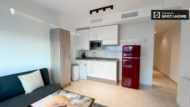 Foto bef9b9fb-d0b9-44c8-9542-a75b7d63e4a8. Rent flat with heating in Barrio de Patraix Valencia