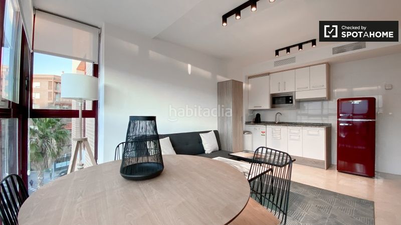 Foto bff74aba-250d-4711-b4a3-c43a7024b3de. Rent flat with heating in Barrio de Patraix Valencia