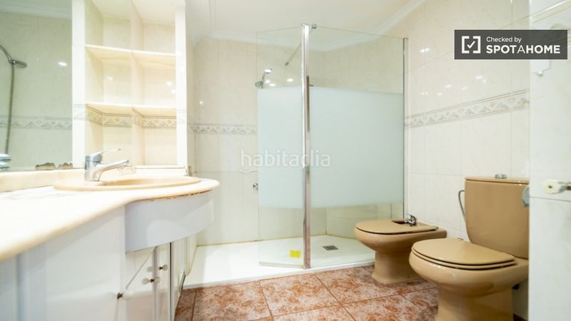 Foto c5504593-ac96-4223-a828-864c79f94a70. Lloguer pis amb calefacció a Mont Olivet Valencia