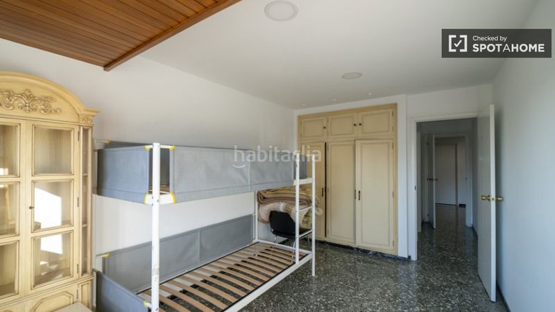 Foto 411cdfb3-591d-44f2-8bf3-4f1d3a739937. Rent flat with heating in Mont Olivet Valencia