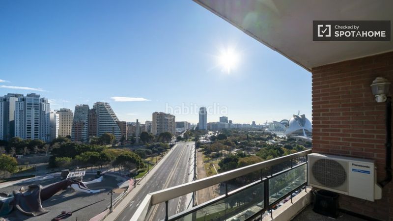 Foto dab1ecfc-0cac-444a-a68c-6313e85b2645. Rent flat with heating in Mont Olivet Valencia
