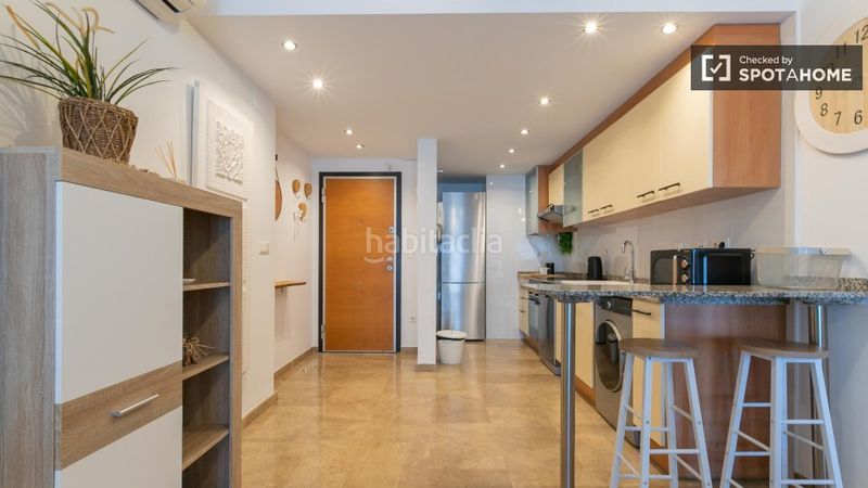 Foto fb2950a7-a627-4769-a63c-0c6e488a2743. Rent flat with heating in Russafa Valencia