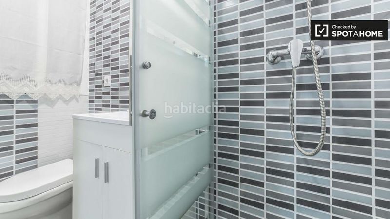 Foto f6059ca5-9e64-4422-baae-28faadebfeec. Rent flat with heating in Gran Via Valencia
