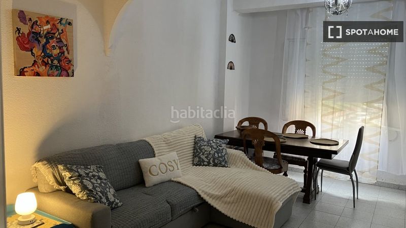 Foto 071aad20-1fd8-4696-a55a-f5c60d4be086. Rent flat with heating in Natzaret Valencia