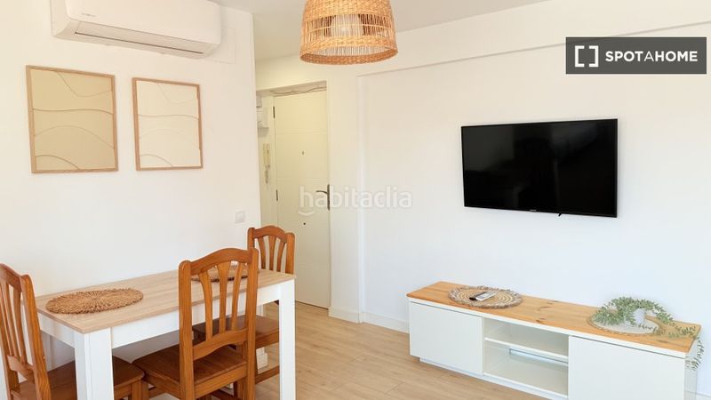 Foto c0737362-3208-42ff-a85a-d80f5efdb73a. Rent flat with heating in El Cabanyal-El Canyamelar Valencia