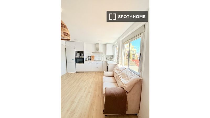 Foto f9b4a8f4-2645-49ae-9083-8d6c7b924dce. Rent flat with heating in El Cabanyal-El Canyamelar Valencia
