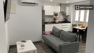 Affitto Appartamento in Camí Fondo. Piso en alquiler de 2 habitaciones en camí fondo, valencia
