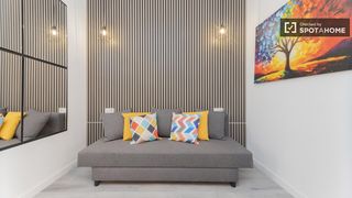 Rent Flat in En Corts - Doctor Waksman. Estudio en alquiler en en corts, valencia