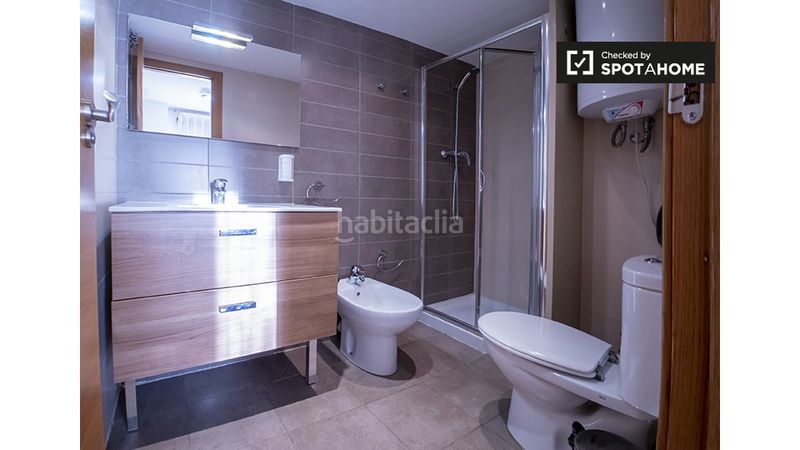Foto f8ed9e0e-a373-4115-96dc-838017dac87f. Lloguer pis amb calefacció a Barrio de Campanar Valencia