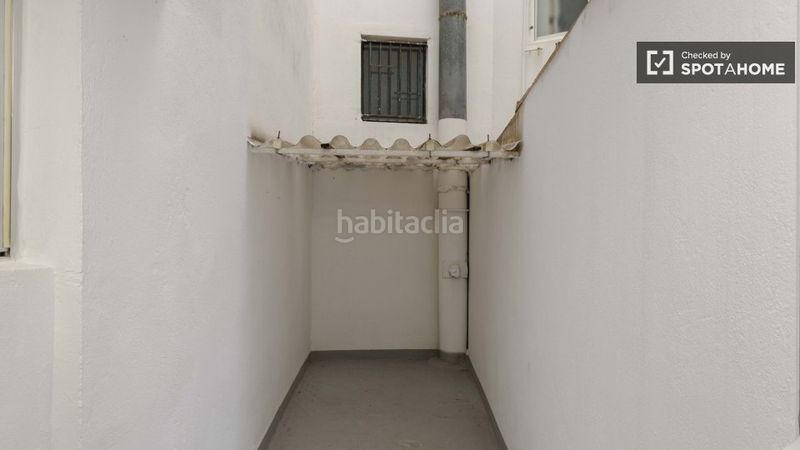 Foto 8d6f3d6a-4f36-4781-8928-bc3a31277a21. Lloguer pis amb calefacció a Nou Moles Valencia