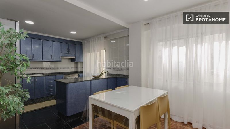 Foto 61ef5cd8-56d3-4020-9d64-c194e1892027. Rent flat with heating in Nou Moles Valencia