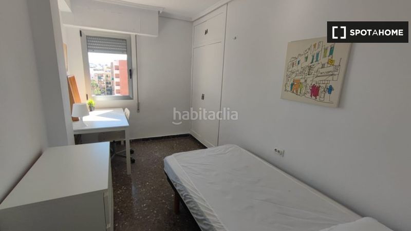 Foto ad9db897-fc3b-45b3-87c9-98815f155562. Lloguer pis amb calefacció a L´Amistat Valencia