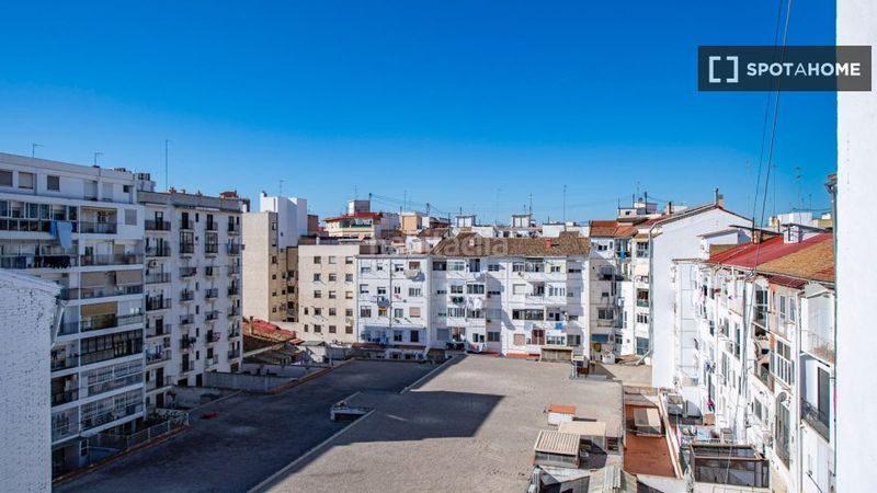 Foto d25030c3-73fa-473b-bb6e-c959aa7cbb25. Rent flat with heating in Russafa Valencia