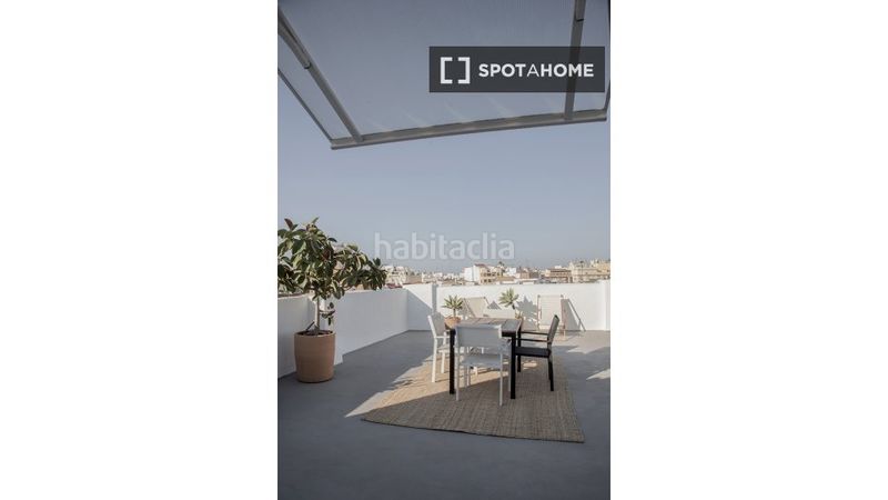 Foto e24da19c-85db-4285-916d-9295dfbdd92a. Lloguer pis amb calefacció a Russafa Valencia