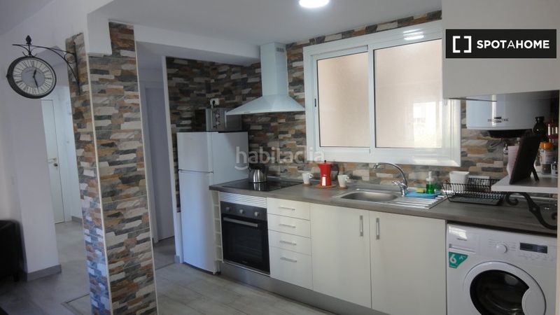 Foto cc1eb9a7-ac02-4274-8870-5569d57ed1c4. Rent flat with heating in Marxalenes Valencia