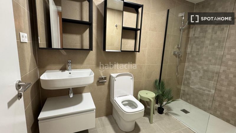Foto 2c8aa9bd-bf74-42ca-a4a3-46b365ae8550. Rent flat with heating in La Punta Valencia
