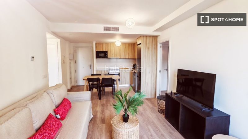 Foto 4c036ff1-8cfe-4e5e-a1e7-514749166b97. Rent flat with heating in La Punta Valencia