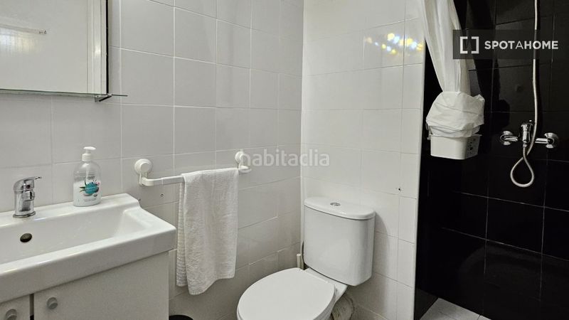 Foto cdd3858f-f078-4c33-95c7-cd809ec3e950. Lloguer pis amb calefacció a Les Tendetes - Avenida Burjassot Valencia