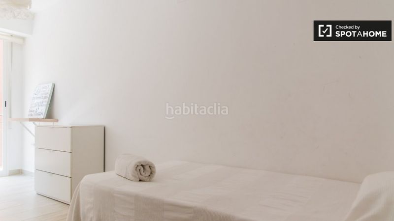 Foto 13a81cab-ce37-425c-a7f0-9c51b65994ec. Rent flat with heating in Ciutat Jardí Valencia