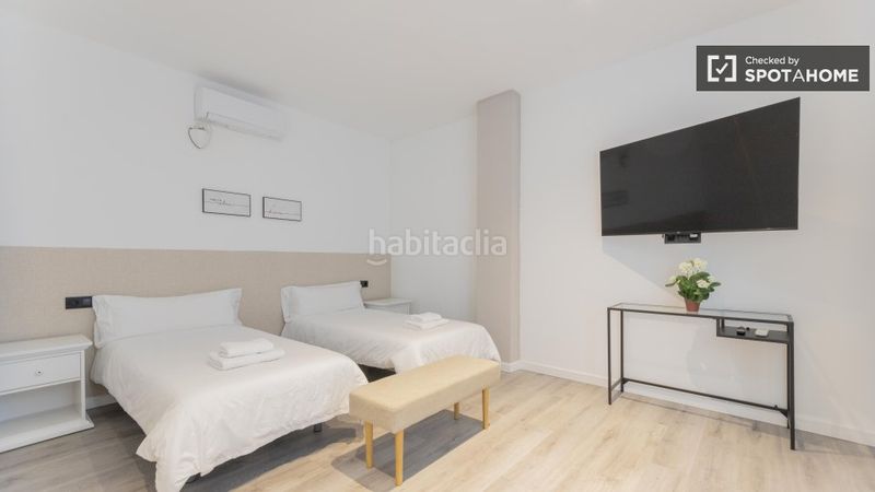 Foto 942dc59a-5b2d-4c6e-8c5a-6c9b95c38f04. Rent flat with heating in Barrio Benicalap Valencia