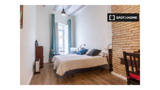 Affitto Appartamento in Russafa. Apartamento de 3 dormitorios en alquiler en leixample, valencia