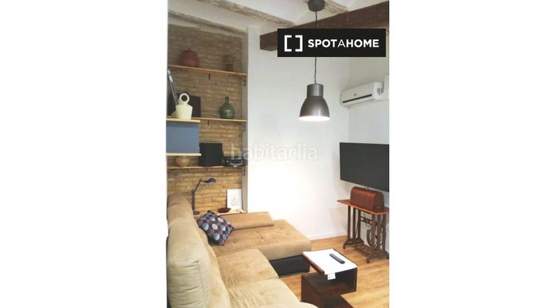 Foto 33cb3d1c-6b46-46ce-9967-e6a99bbdea68. Rent flat with heating in Russafa Valencia